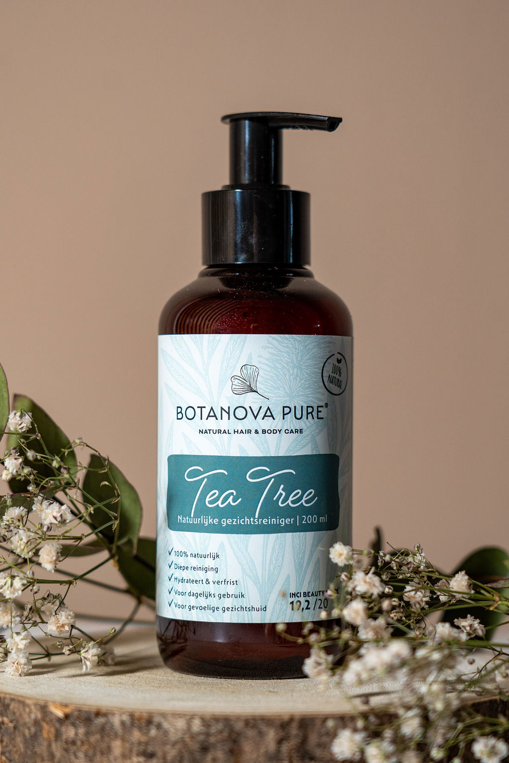 Tea tree gezichtsreiniger voor gevoelige en onzuivere huid